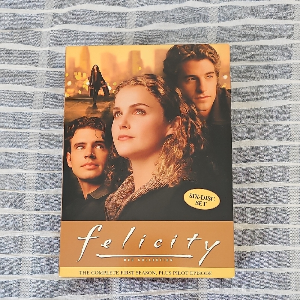 Felicity Freshman Year The Complete First Season 6 Disc DVD Box Set Collection